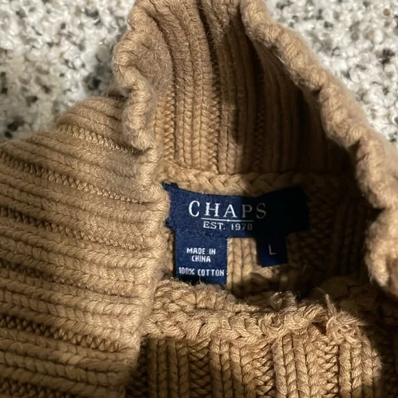 Women’s Chap’s sweater - Picture 4 of 4